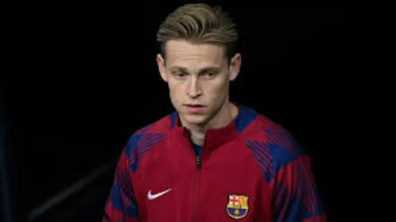 De Jong trở thành trụ cột của Ajax và câu lạc bộ Barcelona 